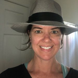 Meet your Posher, Valerie